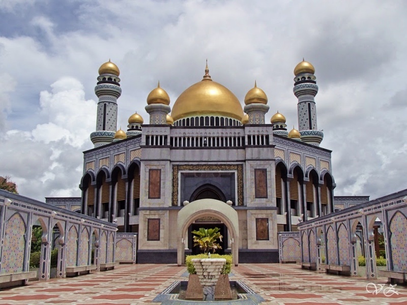 tempat wisata brunei masjid hassanal bolkiah