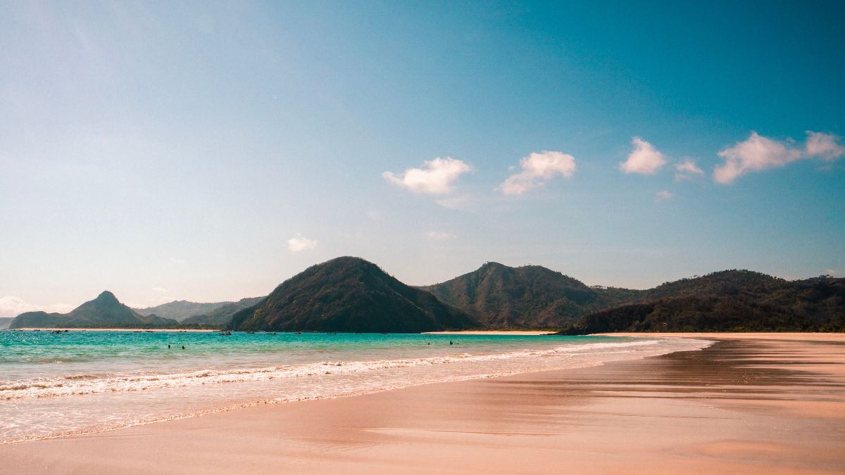 7 Pantai Tersembunyi di Lombok, Wajib Kamu Kunjungi!